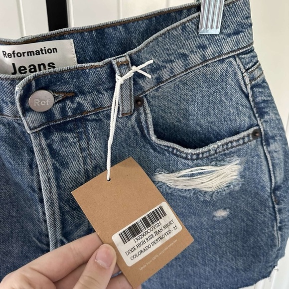 REFORMATION-Dixie High Rise Jean shorts- Colorado blue, size 25 NWT. - Picture 4 of 14